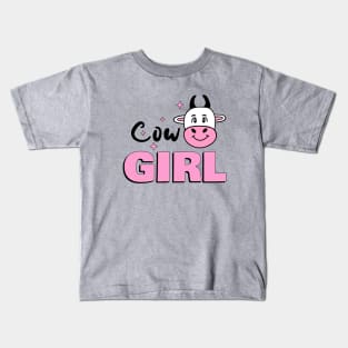 I AM A Cow Girl Cow Lover - Funny Cow Quotes Kids T-Shirt